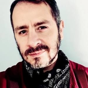 Meet your Posher, Efrén